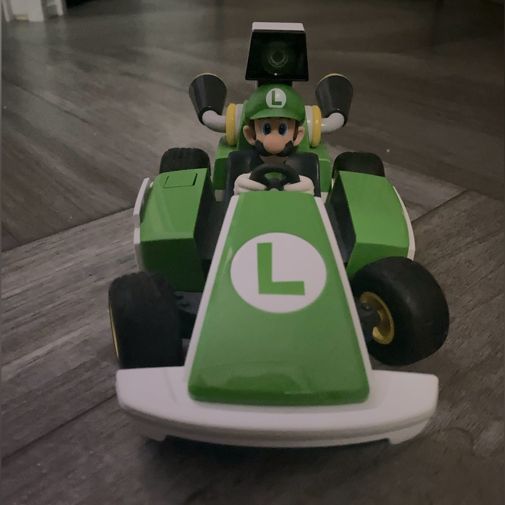 Nintendo Switch Mario Kart Live Home Circuit (Car Only)  - Luigi Car